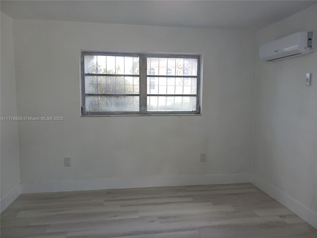 Building Photo - 5796 SW 5th St