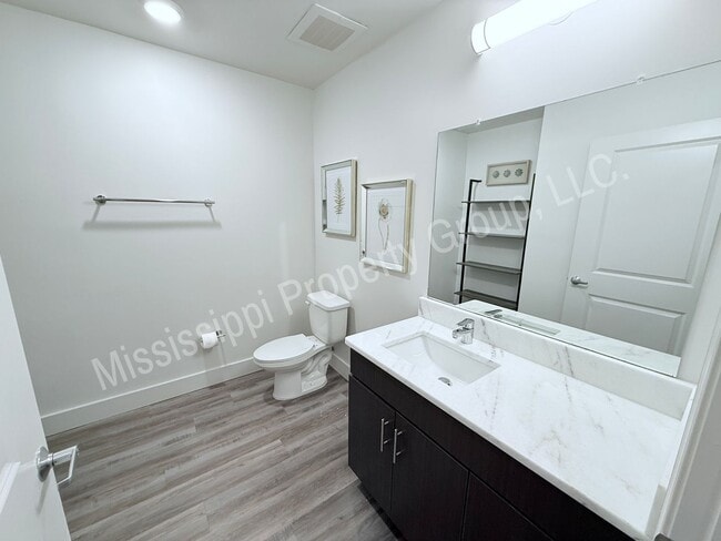 Building Photo - 3BR/3BA For Rent