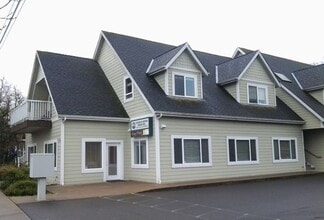 Building Photo - 720 NW 2nd St