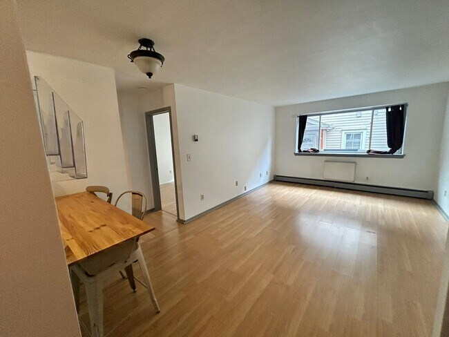 Sala de estar - 2222 E Belleview Pl