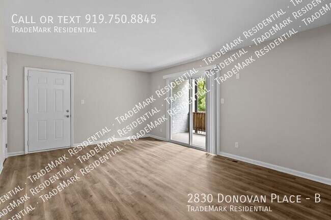 Foto del edificio - 2830 Donovan Pl