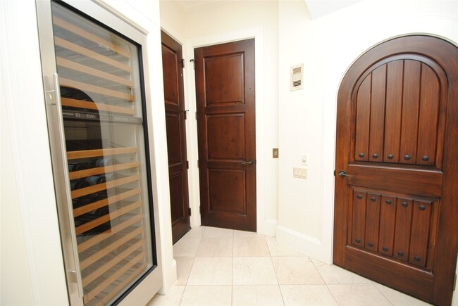 Building Photo - 302 Calle Sevilla Pl