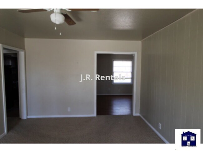 Building Photo - 1104 S. 17th Street, Copperas Cove TX, 76522