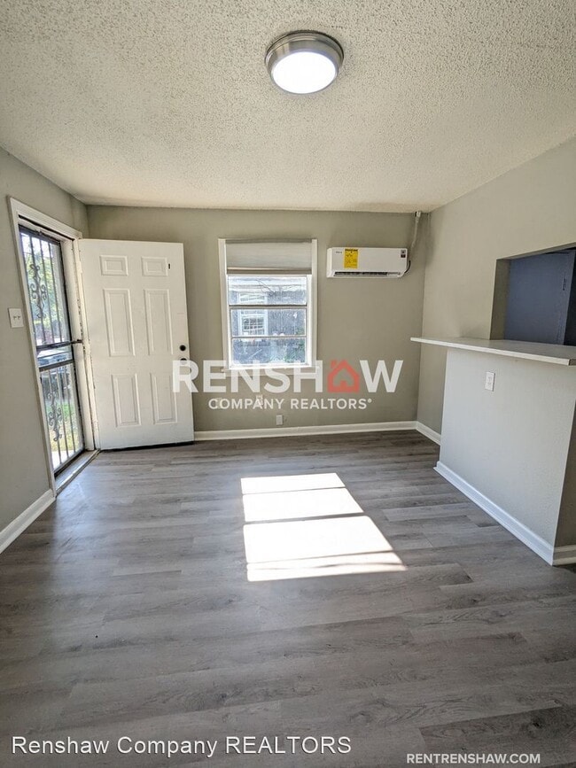 Building Photo - 3 br, 1.5 bath House - 520 Harahan Rd