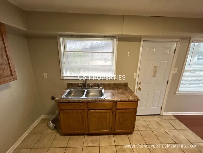 Foto del edificio - 887 Par Ave