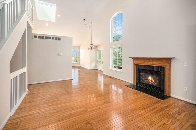 Building Photo - 6123 Gabrielle Ave