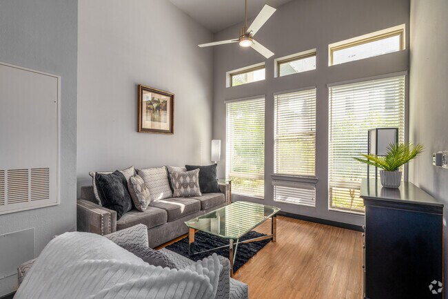 Interior Photo - Travis Flats
