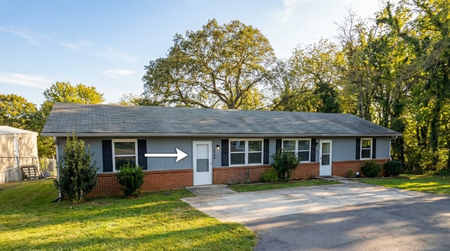 Building Photo - 2904 Patrick Ave