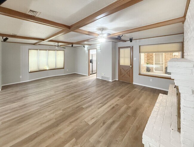 Foto del edificio - 3-Bedroom Home for Lease in Grand Prairie – 2,331 Sq Ft