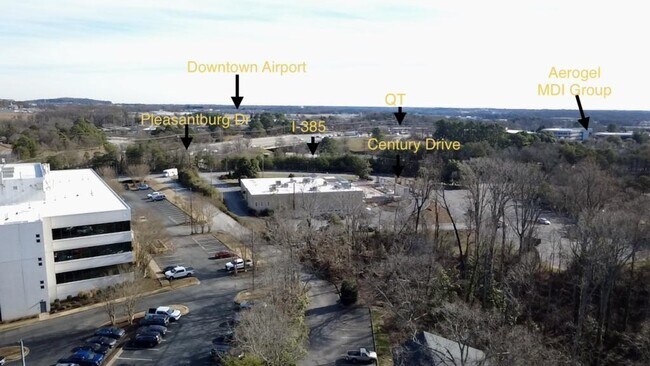 Foto del edificio - 99 Falcon Crest Dr