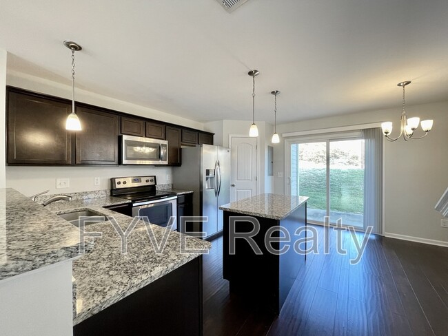 Building Photo - 250 Cobblestone Pl Dr