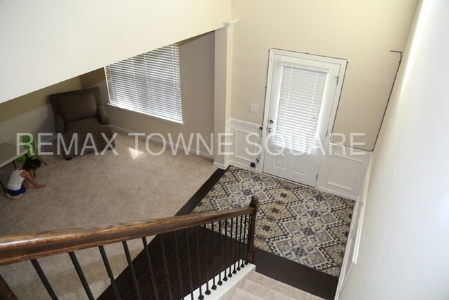 Building Photo - 6030 Cloverfield Way