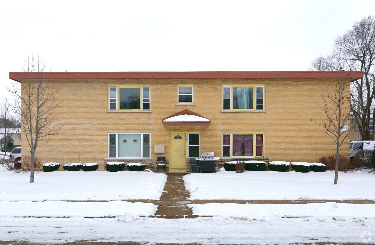 Building Photo - 326 Avilon Ct