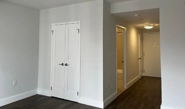 Foto del edificio - 1749 1st Ave.