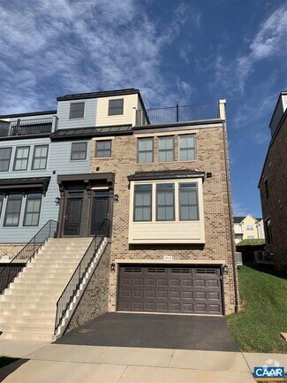 Building Photo - 1818 Marietta Dr