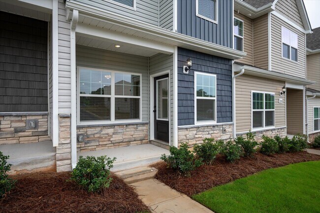 Foto del edificio - 1256 Principal Featherstone Ave