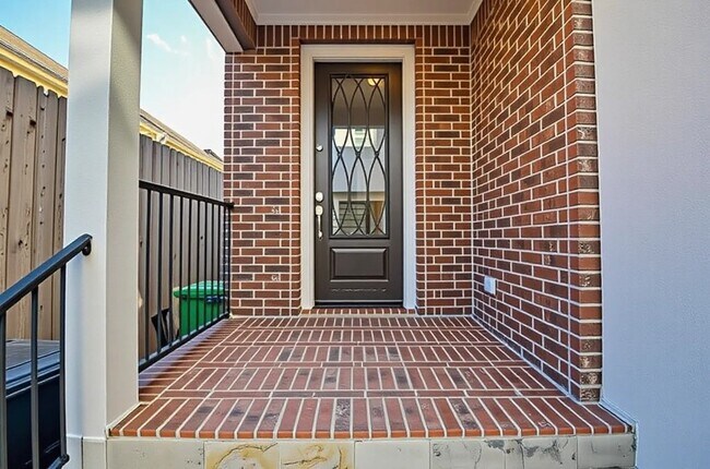 Foto del edificio - 1536 Dian St