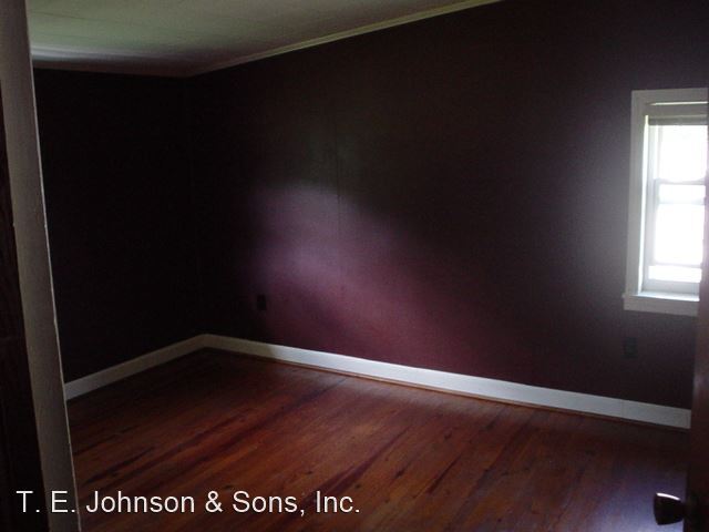 Foto del edificio - 4 br, 2 bath House - 705 Farmwood Drive