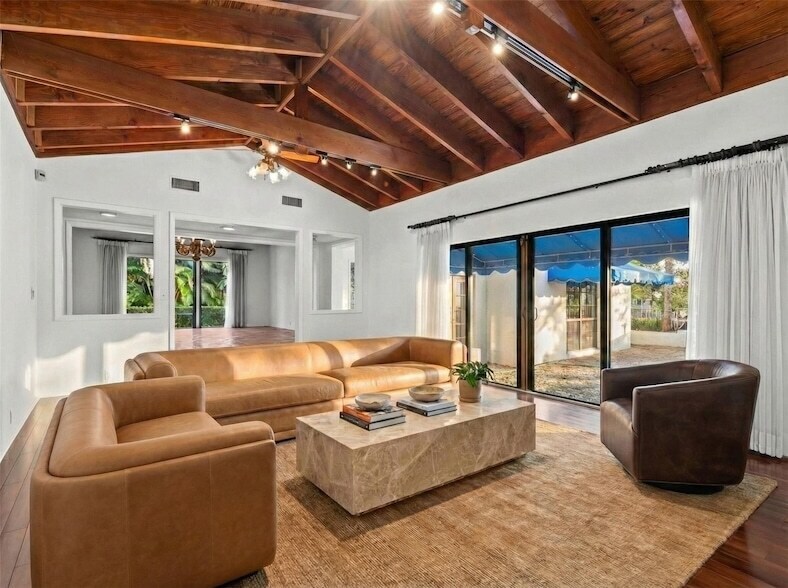 Building Photo - 1313 Ponce de Leon Dr