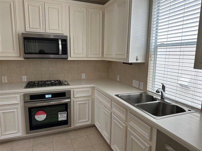Foto del edificio - 4113 Blossom St