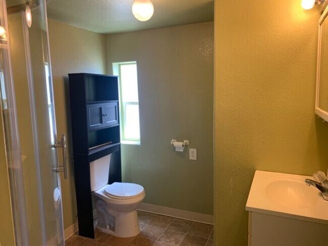 Foto del edificio - Renovated Single Wide with great features ...