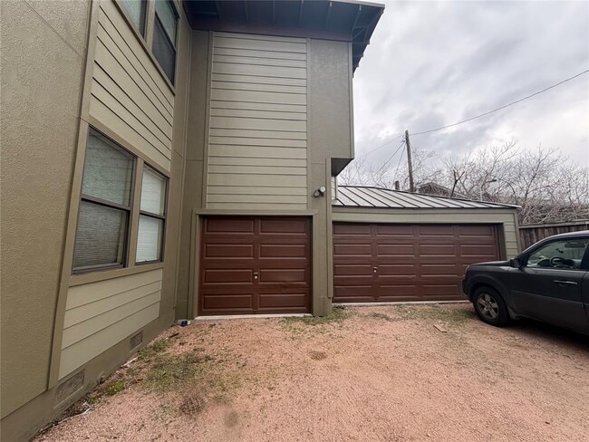 Foto del edificio - 1038 E 43rd St