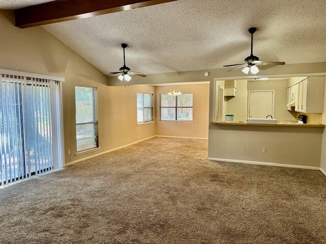 Building Photo - 201 Hickory Hill Dr