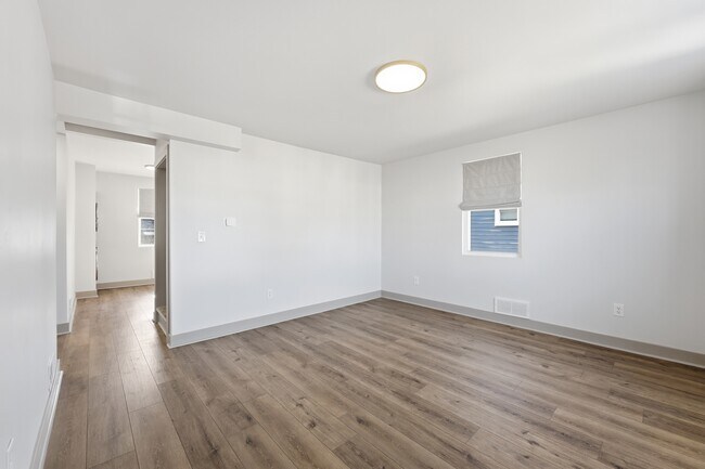 Foto del edificio - 3615 Kenmar Rd