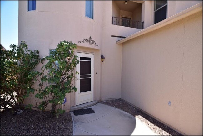 Building Photo - 3 bedroom in El Paso TX 79938