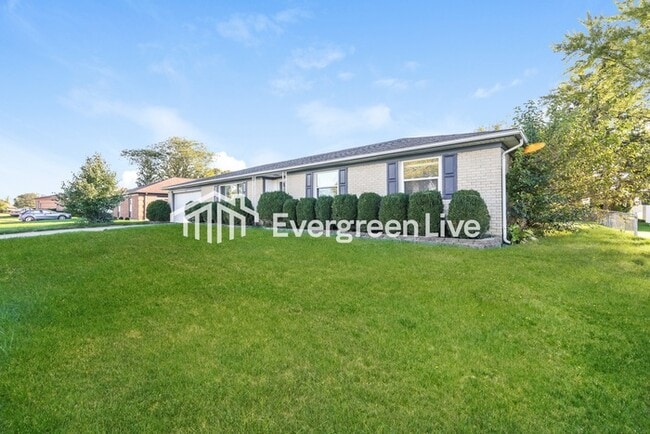 Building Photo - 755 Ellsworth Dr