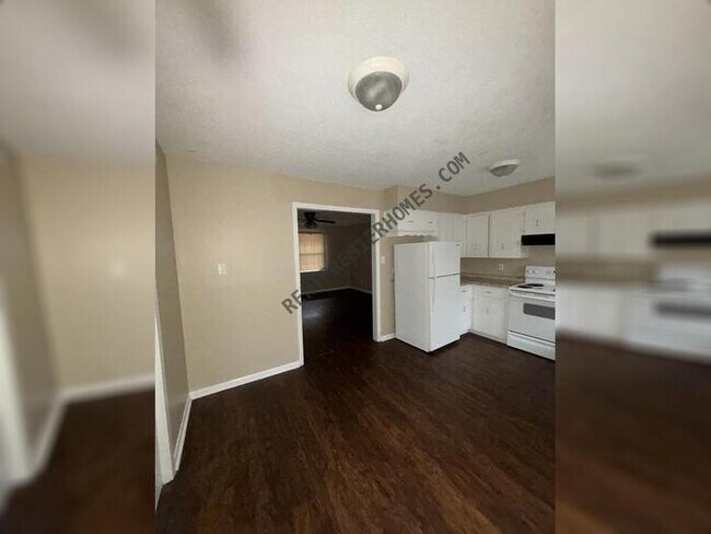 Foto del edificio - 1908 Kelly Dr