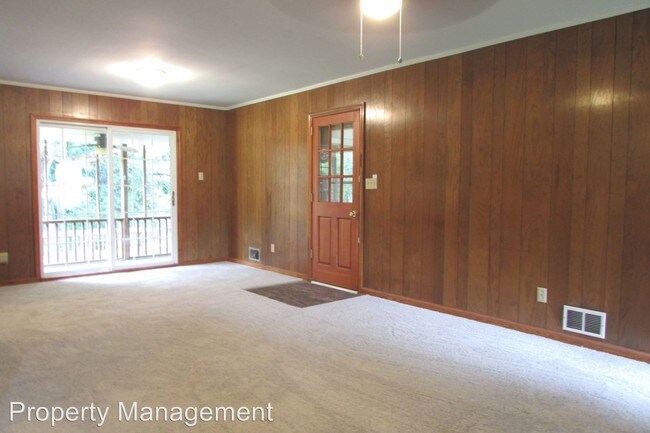 Building Photo - 2310 Weslan Dr