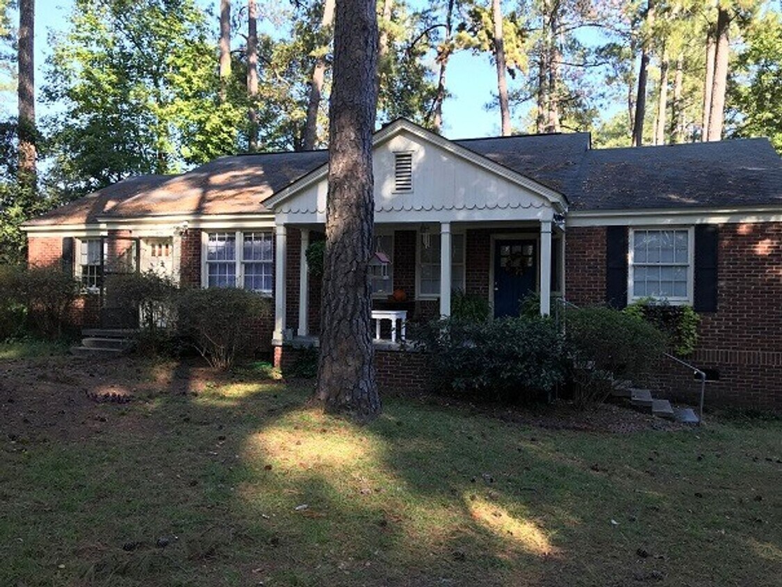 620622 Deerwood St Unit 622, Columbia, SC 29205 Room for Rent in