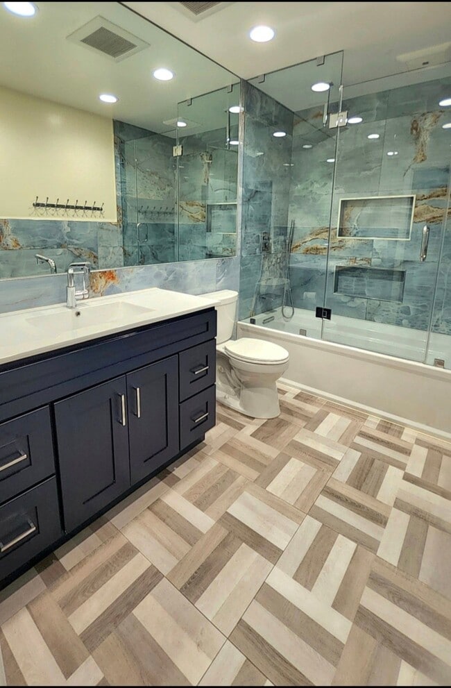 Photo - 214 undisclosed Apartment