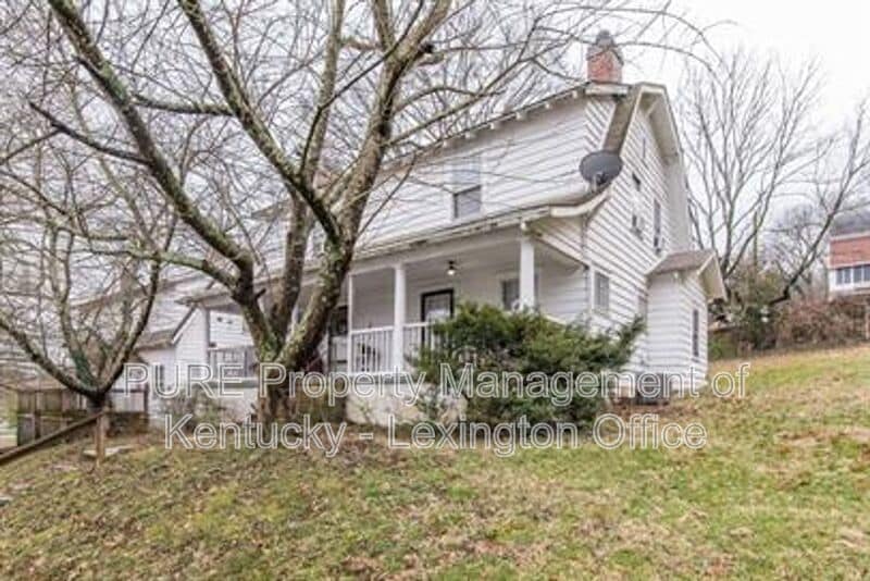 Primary Photo - 7 Dogwood Ln