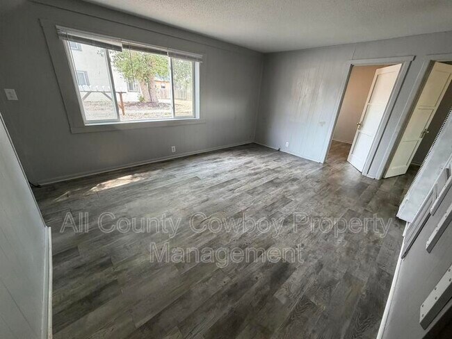 Foto del edificio - 866 N 5th St