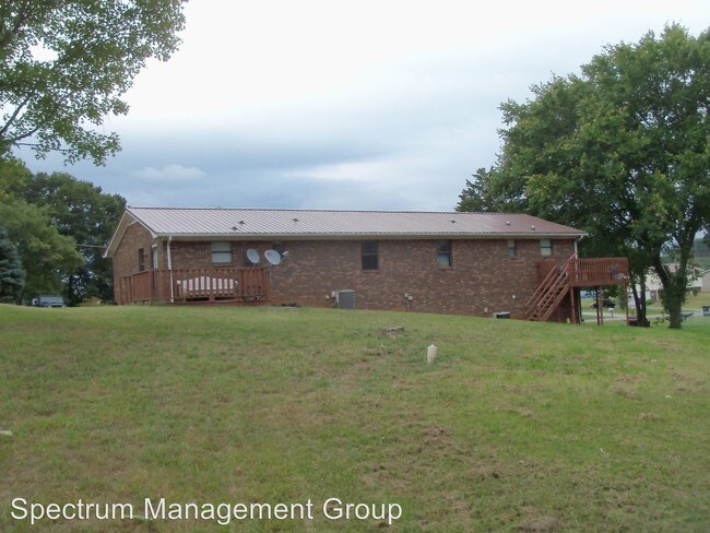 Foto del edificio - 2160 Kingswood Dr