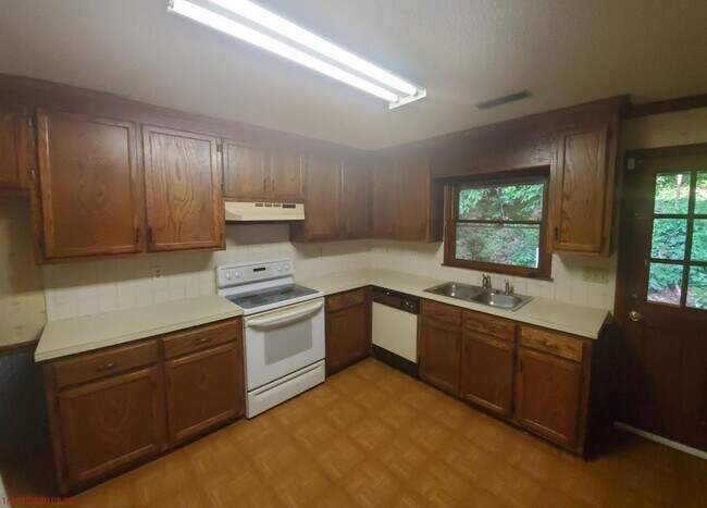Foto del edificio - 813 Brickwood Court
