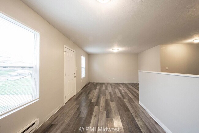 Foto del edificio - 622 N Linwood Ave