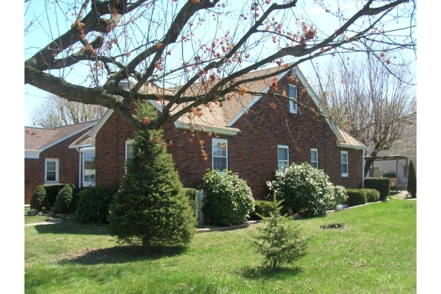 Building Photo - 63 Mahanoy Ave