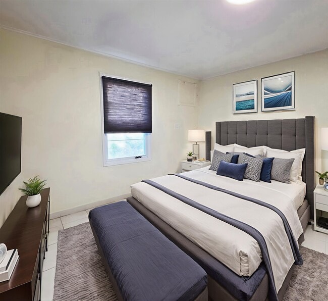 Building Photo - 132 42nd St