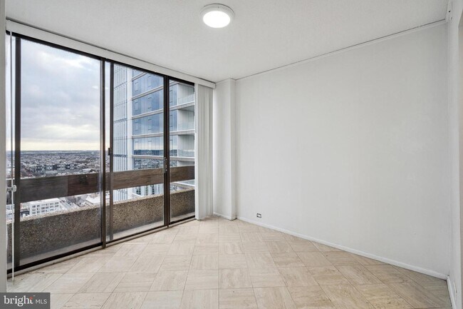 Foto del edificio - 1326-42 Spruce St