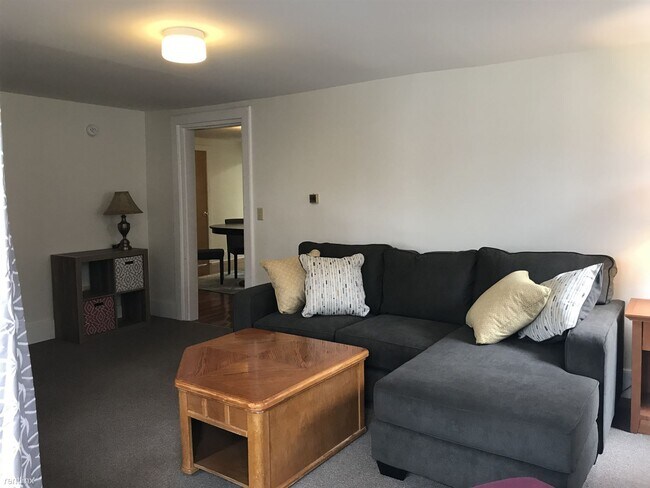 Foto del edificio - 324 E Seneca St