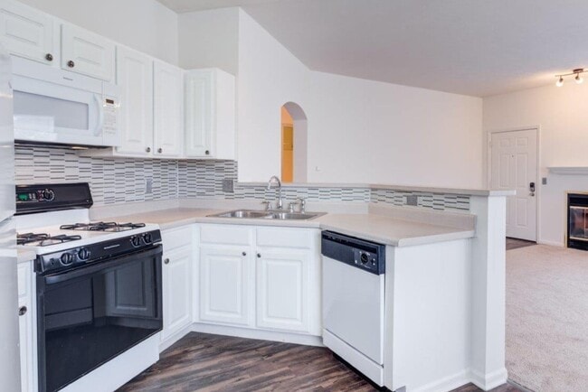 Building Photo - Hills of Aberdeen Apartment Homes