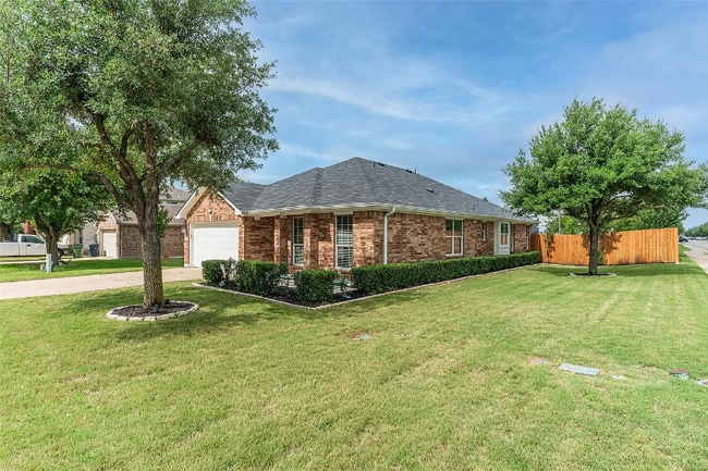 Building Photo - 129 Aguilar Dr