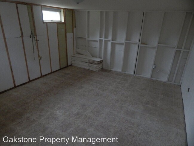 Building Photo - 3 br, 2 bath House - 876 Snyder Rd.