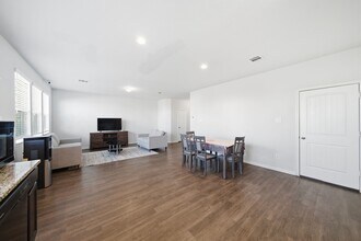 Building Photo - 18518 Snowy River Ln