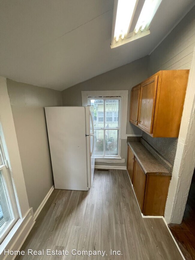 Building Photo - 3 br, 1 bath House - 117 Wheeler Street