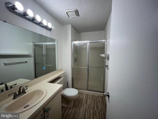 Foto del edificio - 35 Mulberry Ct