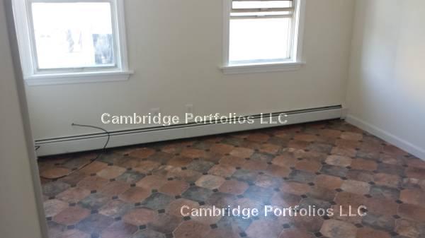 Building Photo - 342 Princeton St